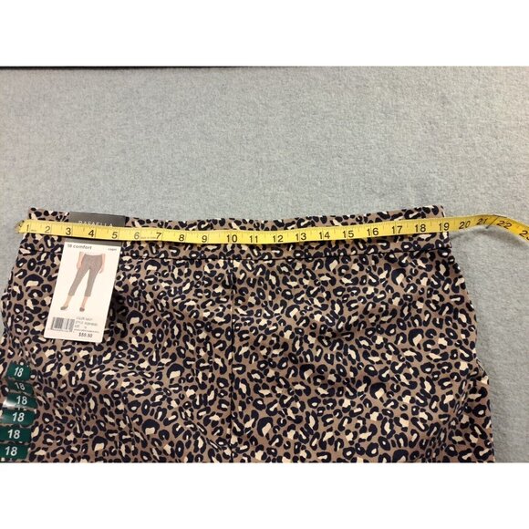 Rafaella Capri Pants Women 18 Comfort Animal Leopard Print Navy Stretch NWT - Picture 7 of 9